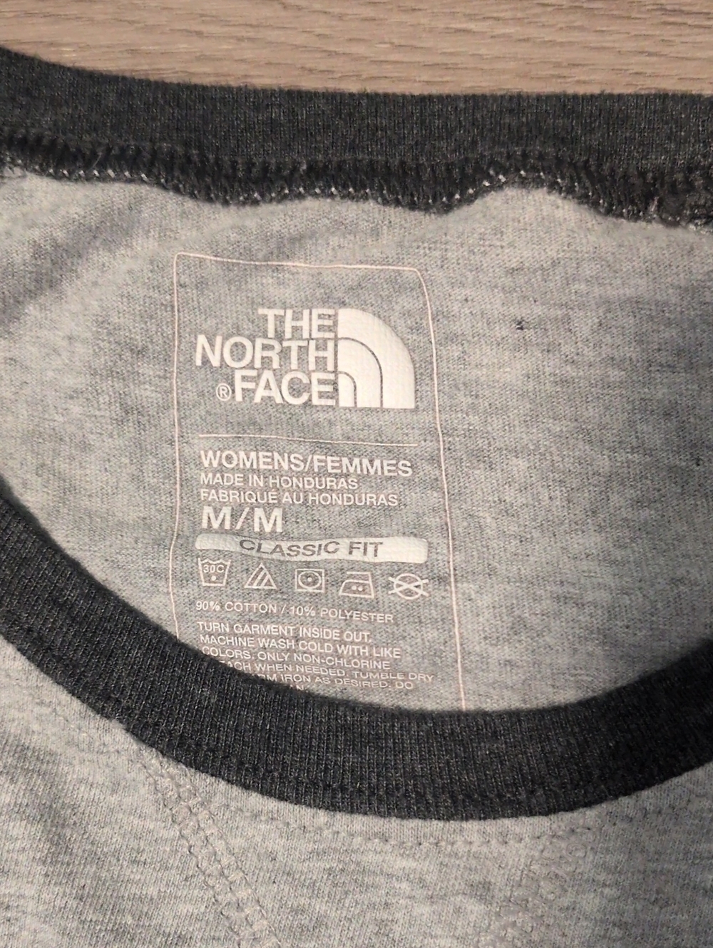 North Face Raglan Shirt - Picture 2 of 3